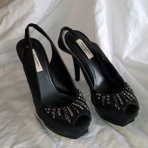🆕 Simply Vera Vera Wang • black jeweled 5" heels